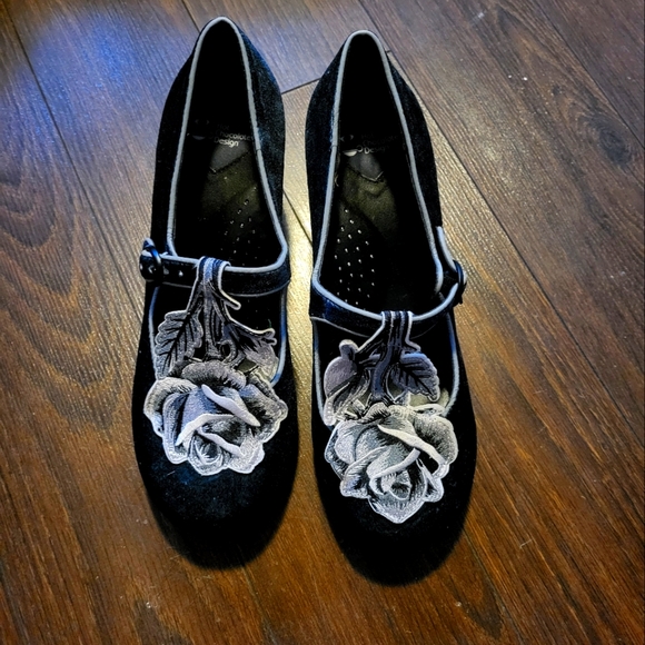 Hot Chocolate Designs Shoes - Floral design heels